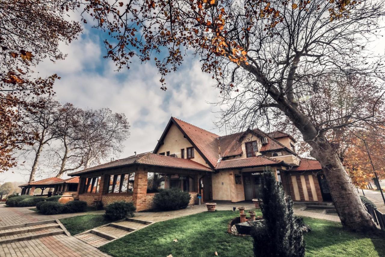 Hotel Dunav Újlak Kültér fotó