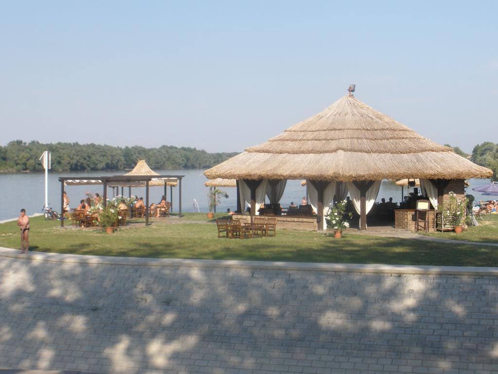 Hotel Dunav Újlak Kültér fotó